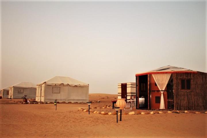 Legend Desert Camp Fulayj al Masha'ikh ภายนอก รูปภาพ