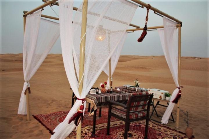 Legend Desert Camp Fulayj al Masha'ikh ภายนอก รูปภาพ