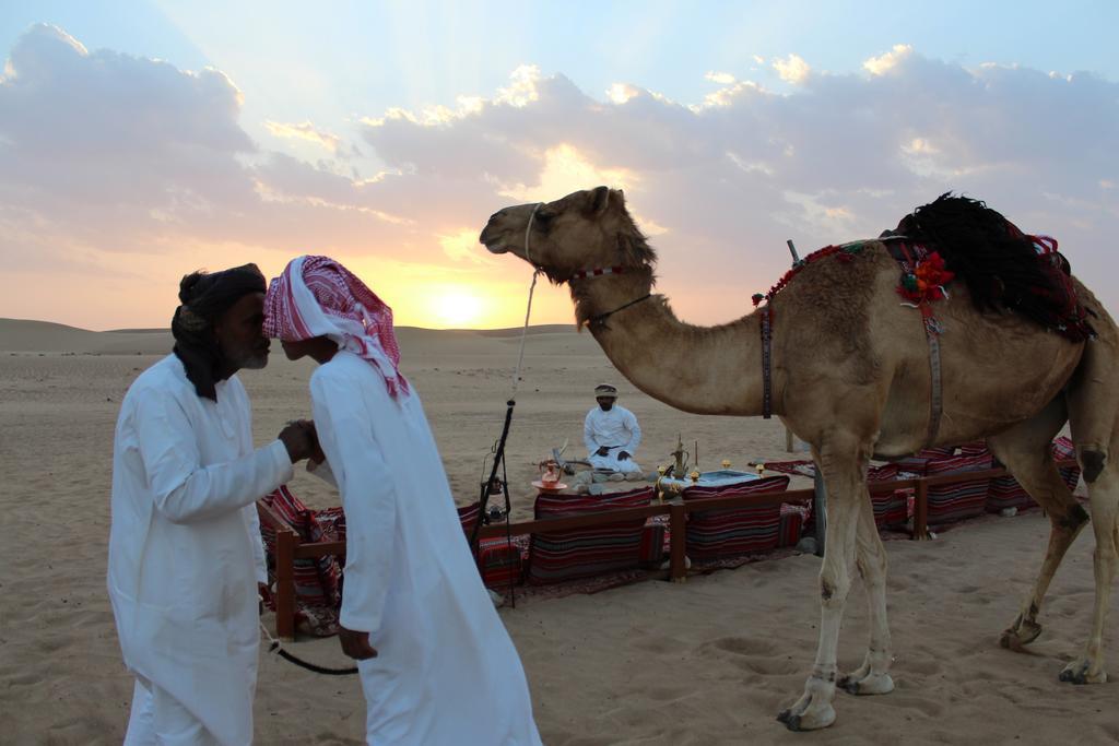 Legend Desert Camp Fulayj al Masha'ikh ภายนอก รูปภาพ