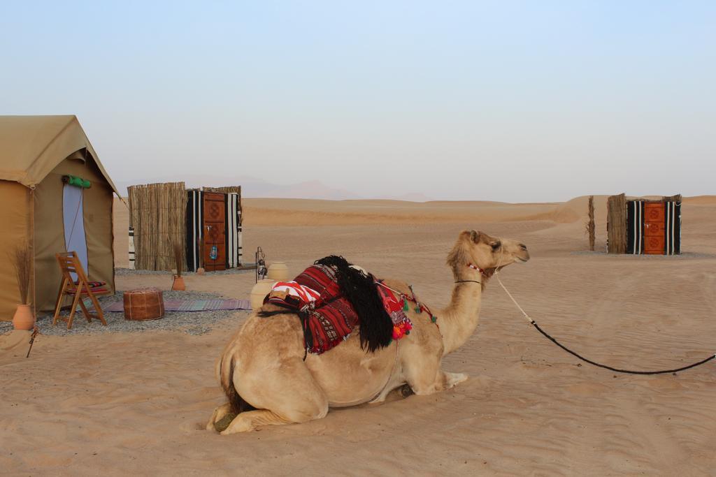 Legend Desert Camp Fulayj al Masha'ikh ภายนอก รูปภาพ
