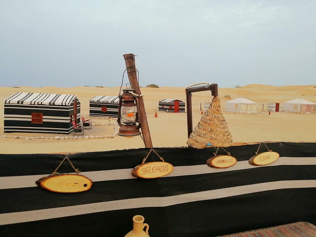 Legend Desert Camp Fulayj al Masha'ikh ภายนอก รูปภาพ